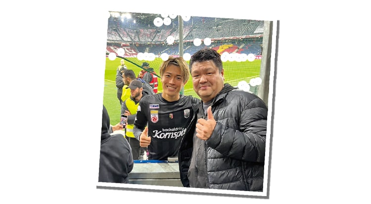 中村敬斗選手はフランスリーグで活躍中。