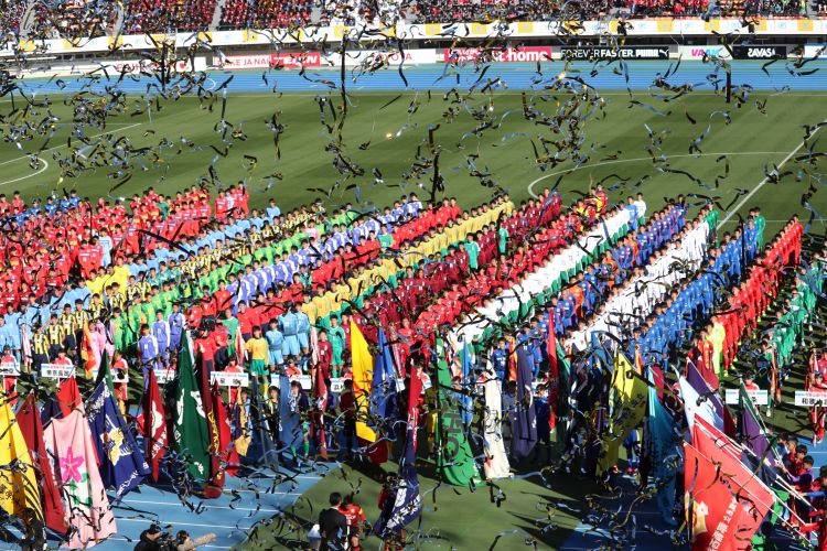 第97回高校サッカー選手権］ 大会注目選手に聞く！ 今、感謝を