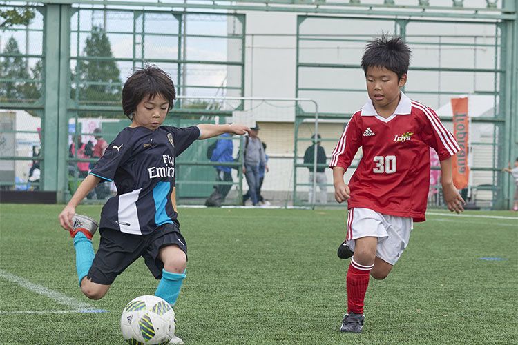 サッカー上達のために 正しい姿勢 を身につける 姿勢について知りたい7つのキホン サカママ