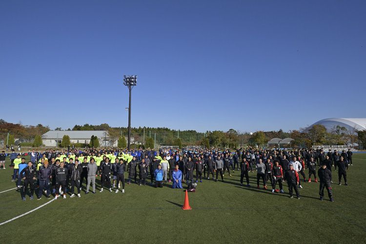 生涯現役プレーヤーでいるためにも注目 全国シニアサッカー 裏 選手権 Report サカママ