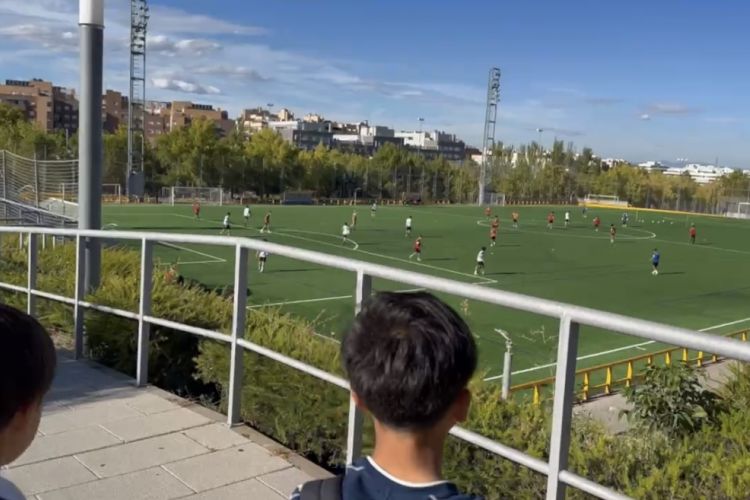 初めてのサッカー留学…スペイン留学に挑戦した三男から学んだこと