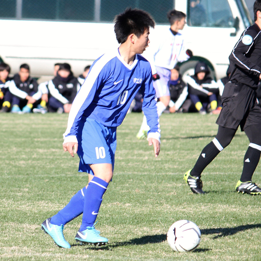 町田雄亮（市立船橋高校）市船で頭角を現す1年生ボランチ 覇権奪還のキーマンとなるか？【選手PICK UP】