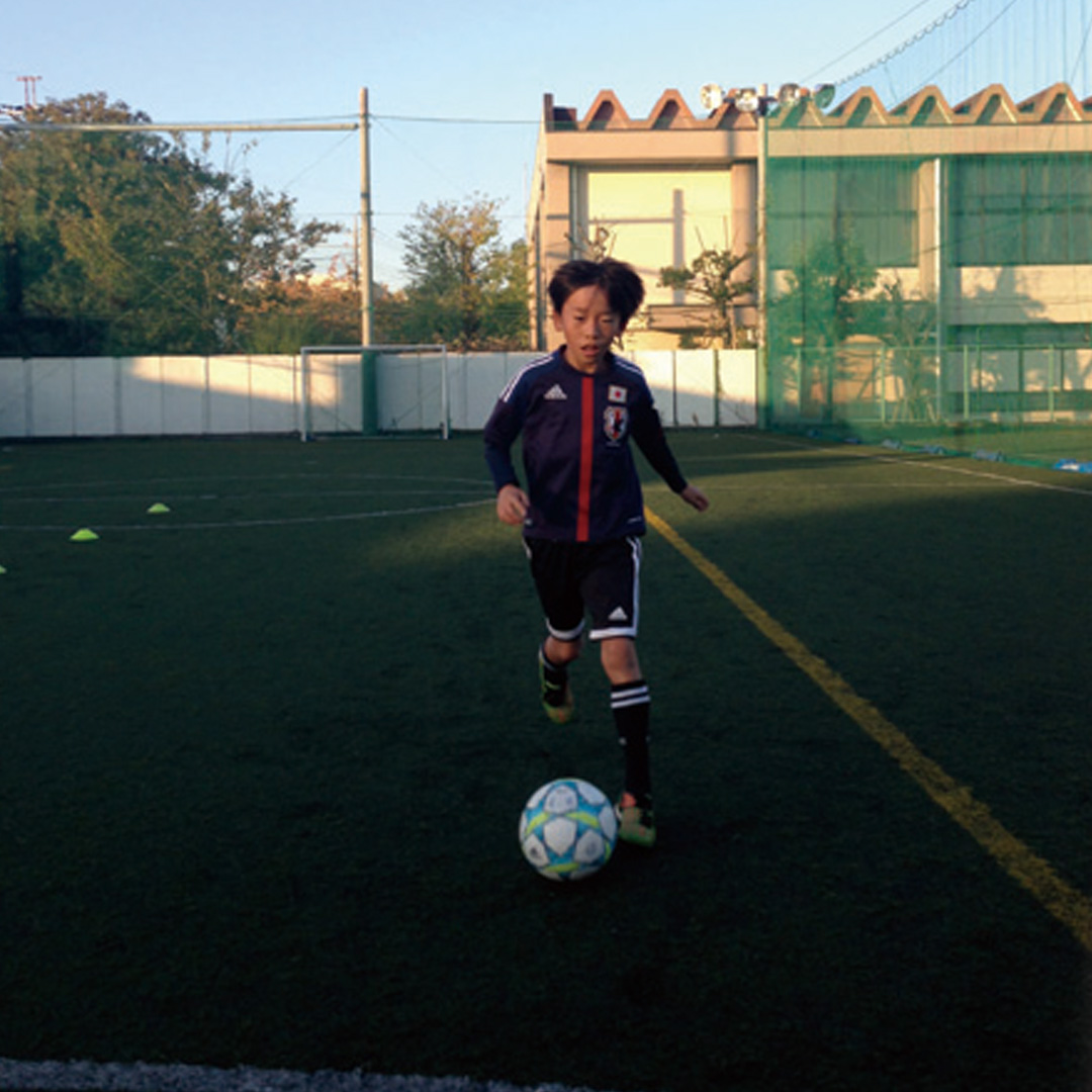 親子で一緒に学べる！プチトレ「ドリブル」