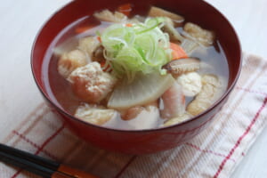 サカママレシピ ―根菜たっぷり♪だしいらずのけんちん汁―