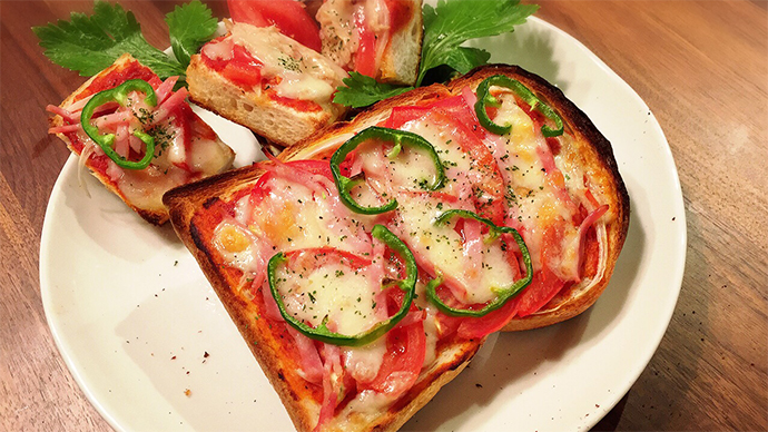 サカママレシピ ―トマトたっぷり簡単ピザトースト―