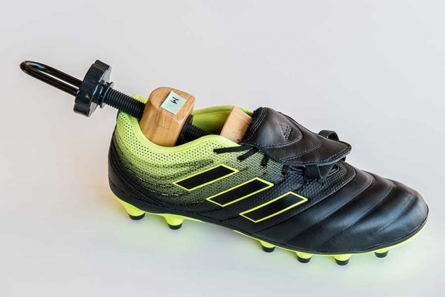 スパイクやトレシューを履くと「甲が痛い、小指が痛い！」ーその対処法は？