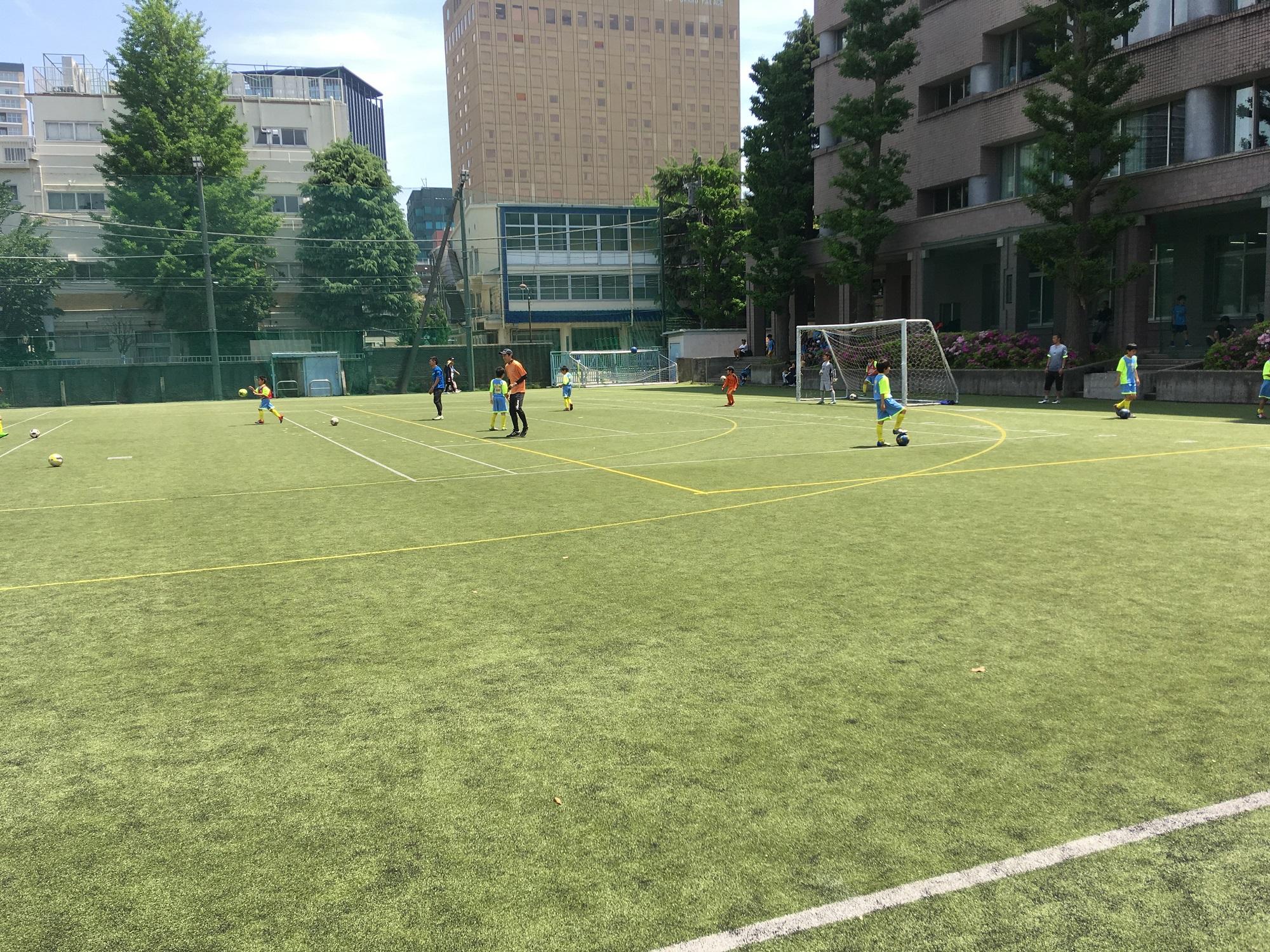 【プッシングの反則】「あっ！手で押されてるのにファウルじゃないのか？！」と思ったことありませんか？