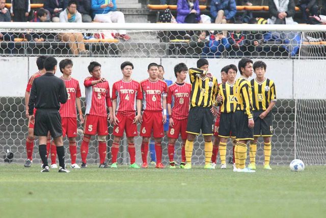 変更2：フリーキックの壁入り禁止