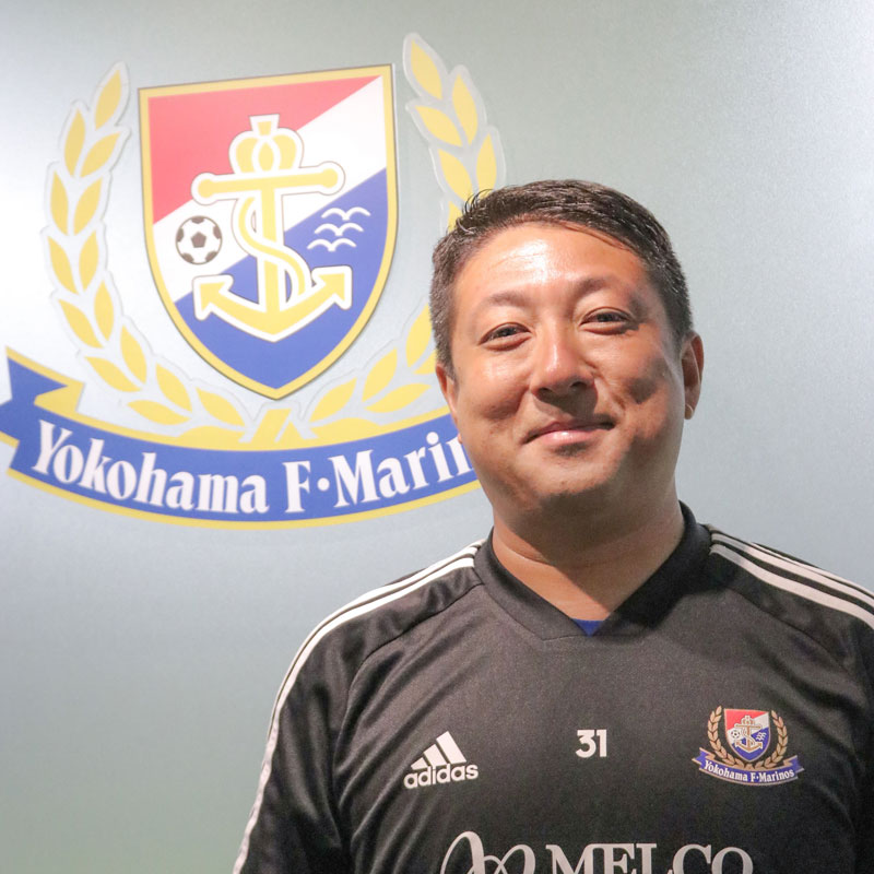 【サッカーを仕事にするということ】毎年100人以上の夢を育む スクールコーチの誇り