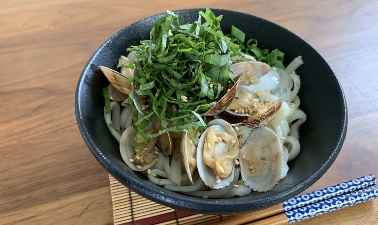 海の香りミネラルたっぷりアサリの冷うどん