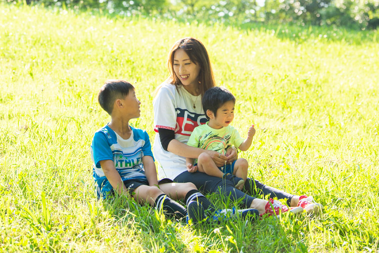 子どもに自信をつける褒め方【サッカージュニアのメンタルを強くする！】