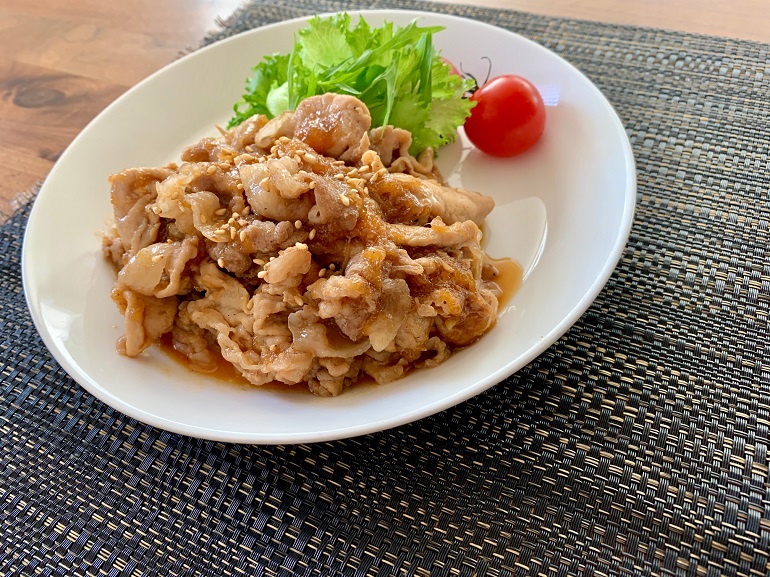 リンゴと蜂蜜の生姜焼き風炒め　～コラム～ウィルスに負けない！免疫力アップを習慣化しよう！