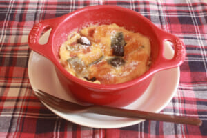 【サカママレシピ】かぼちゃとレーズンのもっちりフラン