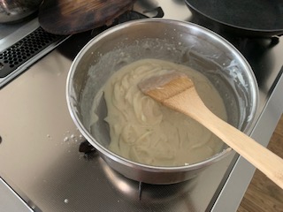 クリームソース