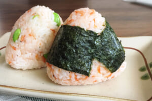 【サカママレシピ】桜エビとたらこのしっかり栄養おにぎり