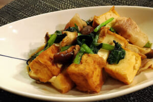 免疫アップ！小松菜と厚揚げのハチミツ甘辛炒め