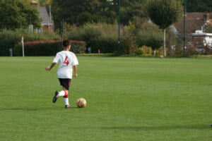 「息子を見守ってきて改めて思う、サッカーで大切な2つのこと」イギリスサッカー便り