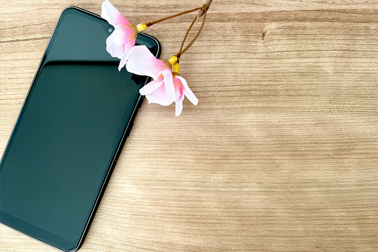 子どもにスマホを持たせる？必要性はある？