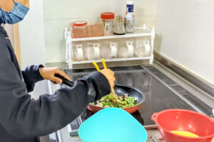 腹ペコキッズも大満足！帰宅後に待たせない晩ごはん準備のコツ