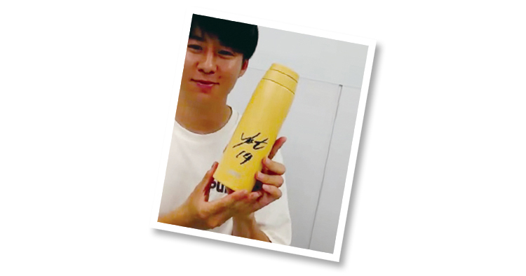 脇坂選手の直筆サイン入り「サーモス真空断熱ケータイマグJOO-750」のプレゼントも。