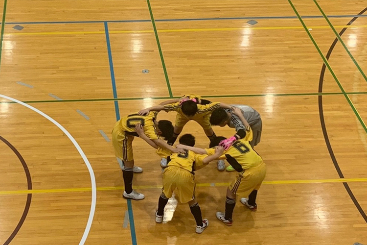 まるで漫画の世界…呼吸も忘れるほどのフットサル全国大会予選の試合