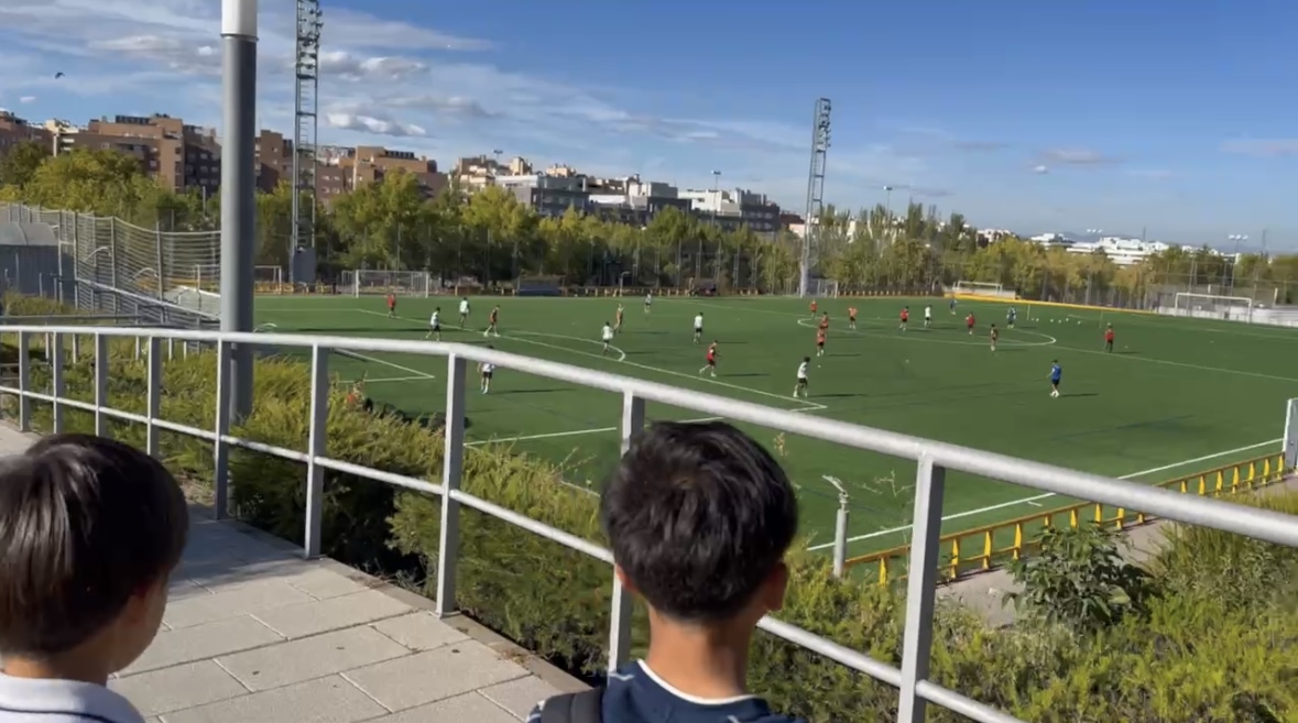 初めてのサッカー留学…スペイン留学に挑戦した三男から学んだこと