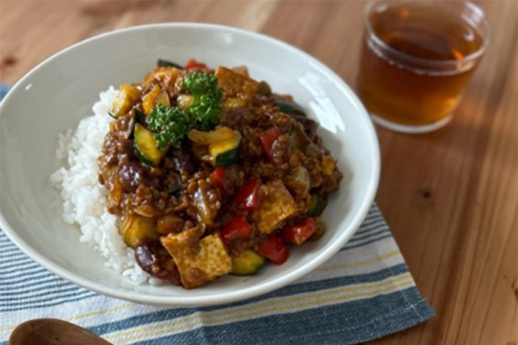 「強く、速く、たくましく！ 成長期アスリートの栄養、ママができる3 つの工夫」