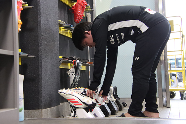 トレーニングから選手とコミュニケーションを取り、信頼関係を築く。