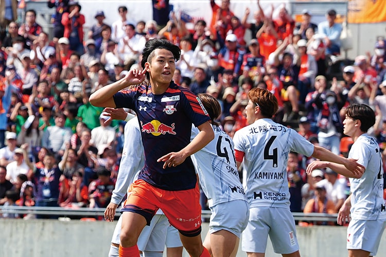 市原吏音選手試合風景