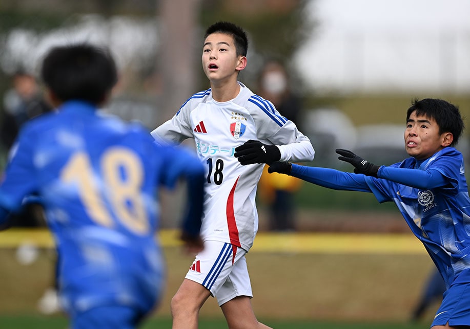 JFA 第49回全日本U-12サッカー選手権大会の試合風景
