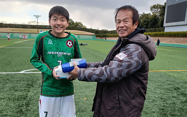 JFA第49回全日本U-12サッカー選手権大会出場チームの京都長岡京SS所属の中島理々斗選手