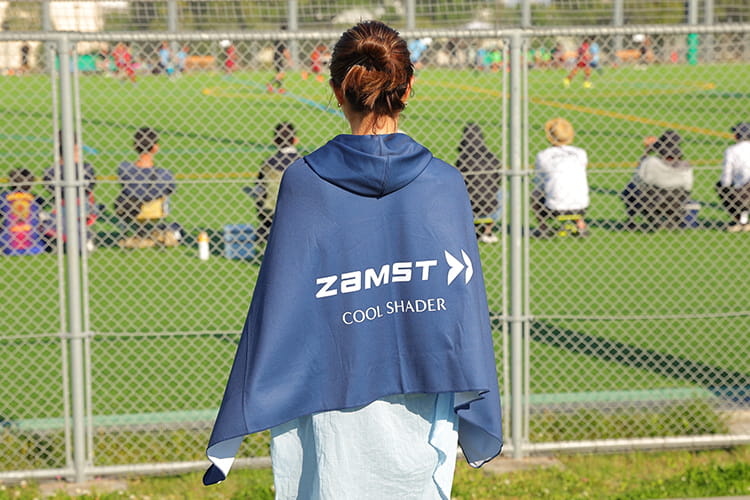COOL SHADER(クールシェイダー)使用風景|真夏のサッカーを一日サポート! FC大泉学園が体感した「COOL SHADER(クールシェイダー)」の実力とは?