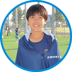 FC大泉学園 秋吉 翼選手|真夏のサッカーを一日サポート! FC大泉学園が体感した「COOL SHADER(クールシェイダー)」の実力とは?