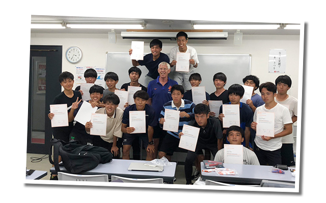 footies72号 夢を叶えた先輩に聞く!アナリストという生き方。吉澤幸村 東京ヴェルディ