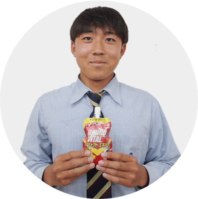 矢田航琉（ 鵬翔 3年／MF）