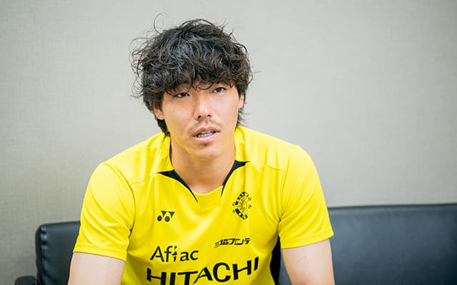 【GKTECHNICAL supported by uhlsportuhlsport SPECIAL INTERVIEW】最後の砦、その責任と誇り／柏レイソル 小島亨介選手