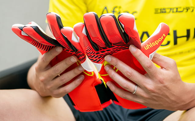 【GKTECHNICAL supported by uhlsportuhlsport SPECIAL INTERVIEW】最後の砦、その責任と誇り／柏レイソル 小島亨介選手