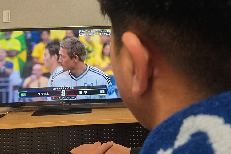 ワールドカップで見つけた憧れの選手と、そのユニフォームに刻まれた“証”