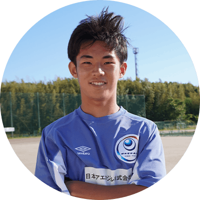 四日市中央工業高校 鈴木蓮士 (3年/MF)